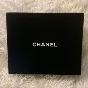 CHANEL shoe box